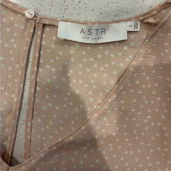 ASTR the Label light pink blouse - Picture 3 of 5
